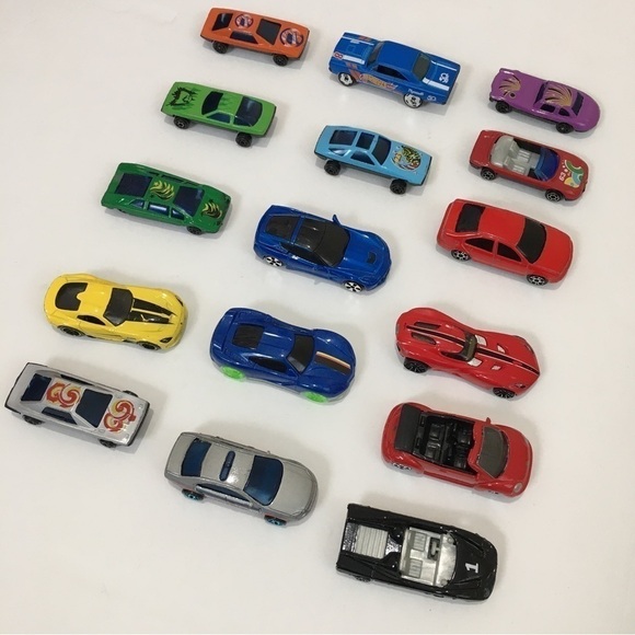 Maisto/Hot wheels Mattel Vehicles Diecast Car Lot of 16 Cars Vehicles - Picture 7 of 14